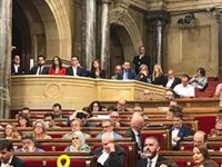 Rivera, Arrimadas, Álvarez de Toledo y Borràs siguen la moción de censura contra Torra en el palco del Parlament
