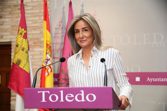 La alcaldesa de Toledo, Milagros Tolón, en rueda de prensa