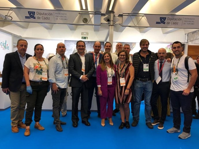 La presidenta de la Diputación de Cádiz, Irene García, con las empresas gaditandas en la feria 'Gastronomika'
