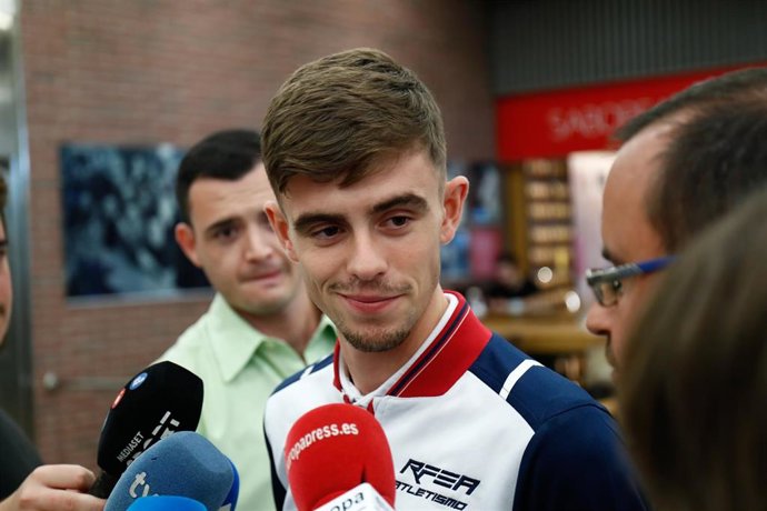 Adrian Ben of Spain, for the Men's 800m, attends during the arrival at the Madrid airport after competing in the World Athletics Championships in Doha. October 07, 2019. Madrid, Spain.