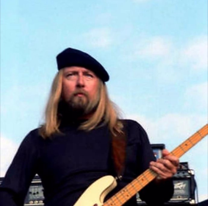 Muere Larry Junstrom, miembro fundador de Lynyrd Skynyrd y bajista de .38 Specia