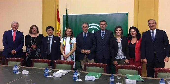 Málaga.- Una delegación de la FAO visita el Sipam 'Uva Pasa de Málaga en la Axar
