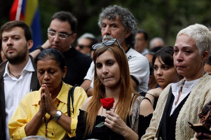 Asistentes al funeral del concejal venezolano Fernando Albán en octubre de 2018.