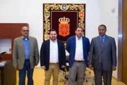 Recepción en el Parlamento a la delegación del Frente Polisario para la Comunidad foral.