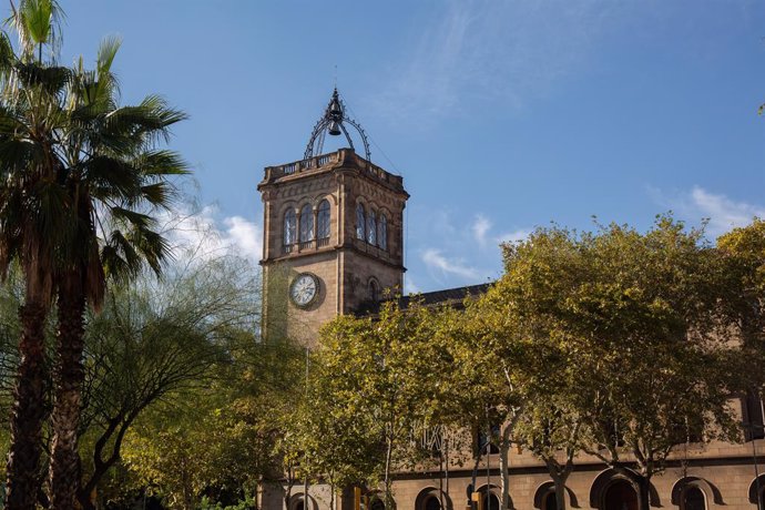 Edifici histric de la Universitat de Barcelona (arxiu)