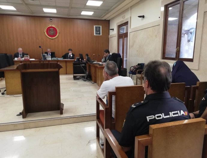 Los dos acusados por la 'Operación Motes' que no han llegado a un pacto con Fiscalía, en la segunda sesión del juicio.