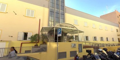 Estudiantes Exigen El Inicio De Las Clases De Portugues En La Escuela Oficial De Idiomas De Santa Cruz De Tenerife