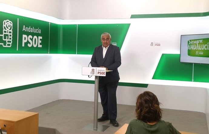 El portavoz socialista de Hacienda en el Parlamento y delegado de Universidades del PSOE-A, Antonio Ramírez de Arellano.