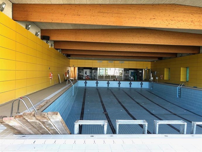 Obras en la piscina municipal de Son Roca (Palma)