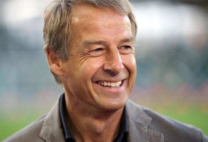 09 September 2019, England, Belfast: German former footballer Jurgen Klinsmann speaks to the media before the start of the UEFAEURO 2020 qualifiers Group C soccer match between Northern Ireland and Germany at at Windsor Park Stadium. Photo: Christian C