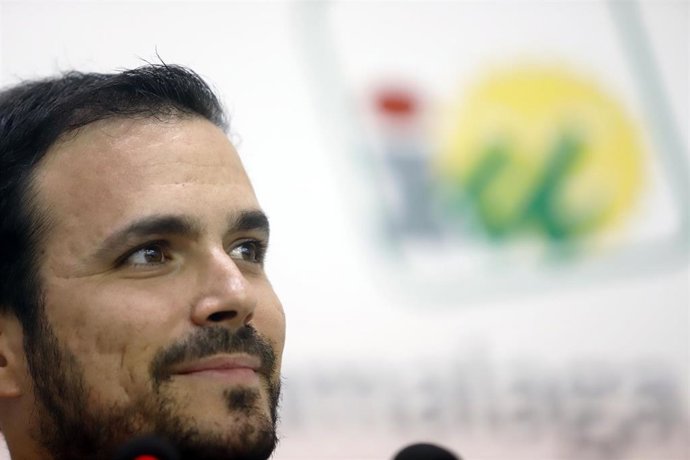 El coordinador general de IU, Alberto Garzón, en rueda de prensa en Málaga
