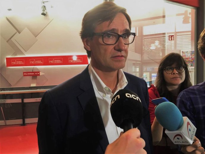 El secretario de organización del PSC, Salvador Illa, en una atención a los medios este martes