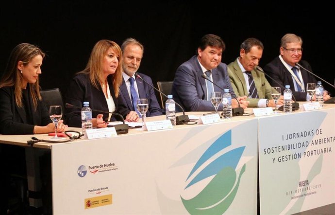 Inauguración de las I Jornadas de Sostenibilidad Ambiental y Gestión Portuaria en Huelva.