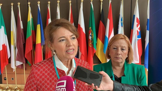 La consejera de Bienestar Social de C-LM, Aurelia Sánchez, en Bruselas