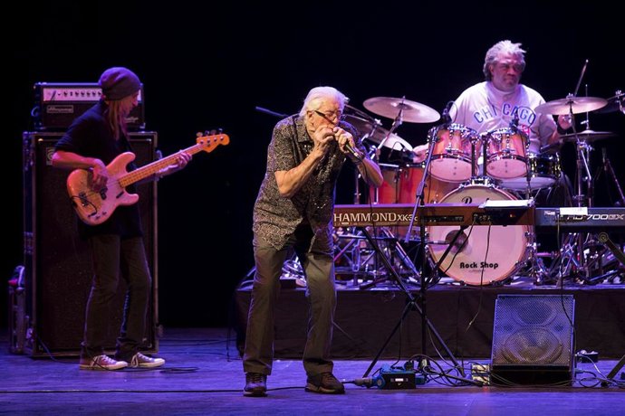 John Mayall en su anterior concierto en el Teatro Cervantes de Málaga