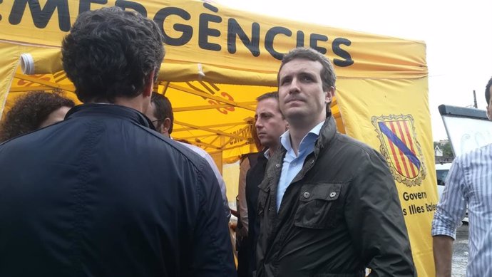 El presidente del PP, Pablo Casado, visitó Sant Lloren el día posterior a las inundaciones