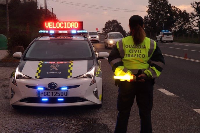 Control de carretera de la Guardia Civil de Tráfico