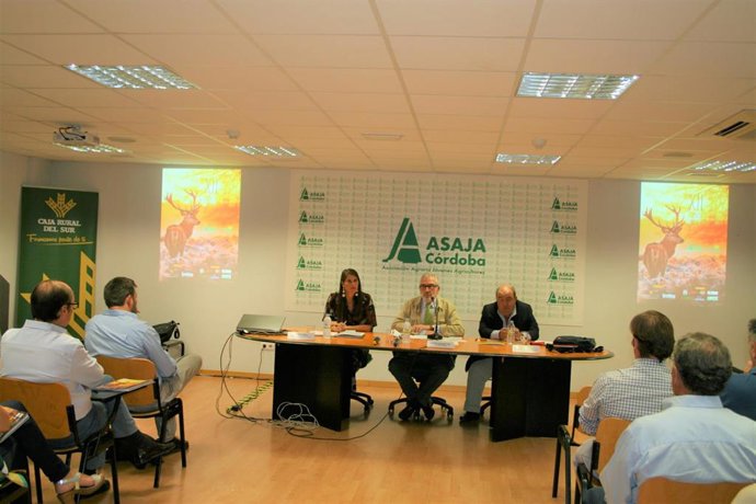 Araceli Cabello, en las jornadas cinegeticas de Asaja Córdoba