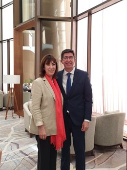 Juan Marín, reunido con la subsecretaria de Turismo en Chile