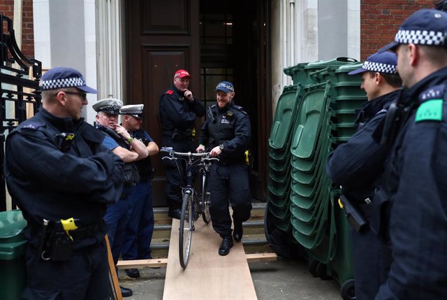 Clima.- Ya son 531 los detenidos en Londres durante las protestas contra el camb