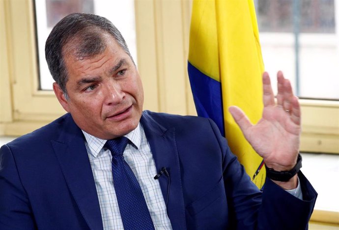 Ecuador.- Correa pide elecciones en Ecuador y afirma que será candidato "si es n