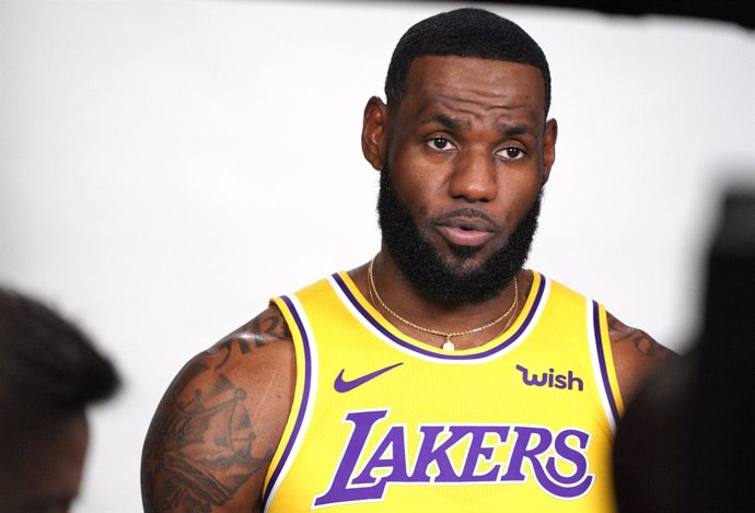 Baloncesto/NBA.- El Lakers-Nets de Shanghai, en peligro por la polémica con Chin