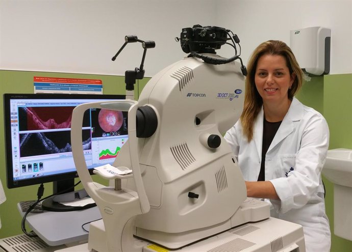 Mónica Suárez, oftalmóloga del Hospital San Juan de Dios.