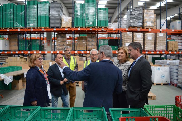 El programa de ayuda a las personas más desfavorecidas distribuye en Asturias 61