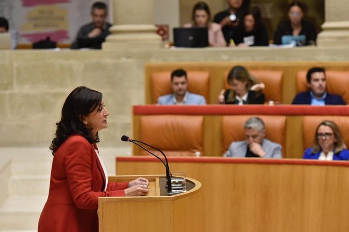 La presidenta del Gobierno de La Rioja, Concha Andreu, interviene en la sesión plenaria del Parlamento de La Rioja