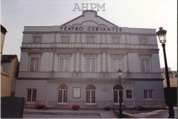 Fachada del Teatro Cervantes de Málaga  en sus inicios