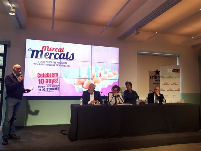 La concejal Montserrat Ballarín (PSC) en la presentación de la feria 'Mercat de Mercats'