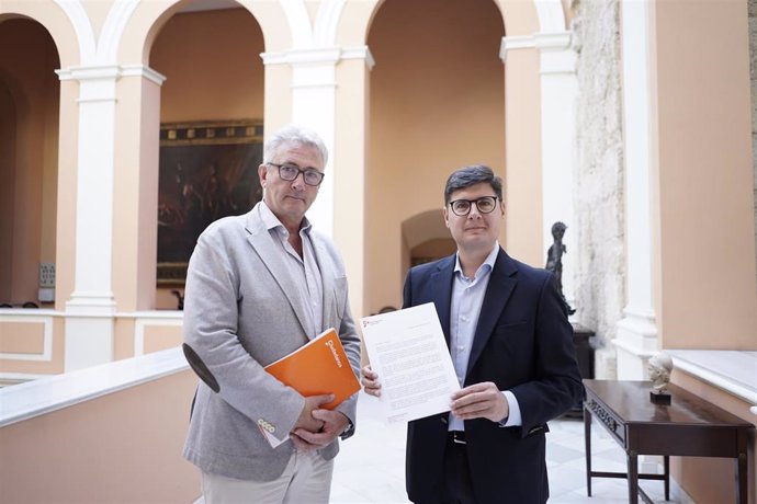 Los concejales de Cs en Sevilla Álvaro Pimentel y Miguel Ángel Aumesquet