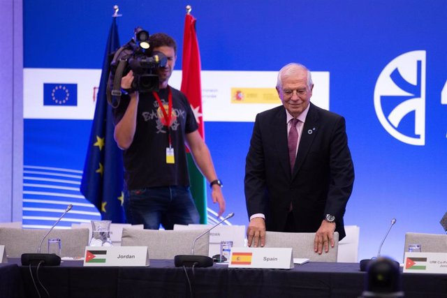 El ministro Josep Borrell en el Foro Regional de la Unión por el Mediterráneo