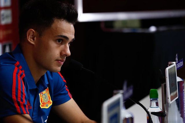 Sergio Reguilón, en rueda de prensa con la selección