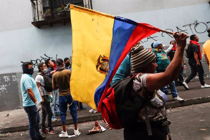 Marcha indígena por Quito contra la reforma económica del Gobierno de Lenín Moreno