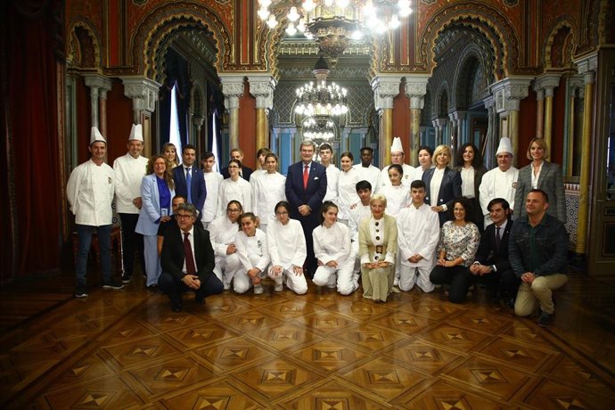 Recepción en el Ayuntamiento de Bilbao al gremio de pasteleros