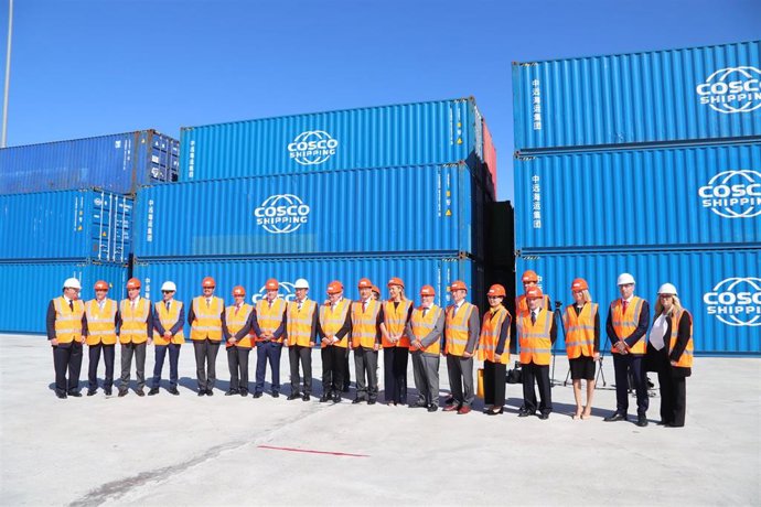 Visita de Lambán a la instalación de Cosco Shipping en la terminal de Adif.