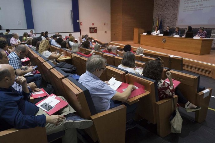 Imagen de la II Jornada de Reflexión sobre el acoso que ha organizado la Universidad de Sevilla este jueves.