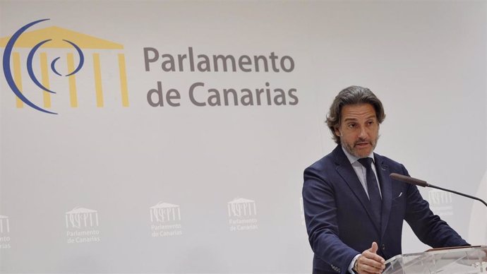 El presidente del Parlamento de Canarias, Gustavo Matos