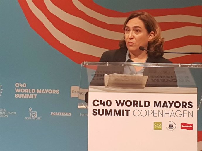 L'alcaldessa de Barcelona, Ada Colau, en la cimera mundial de grans ciutats compromeses amb l'emergncia climtica a Copenhaguen