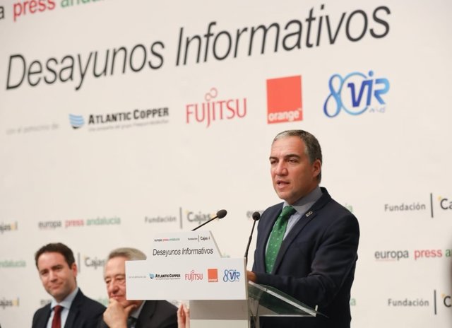 El consejero de la Presidencia de la Junta de Andalucía, Elías Bendodo, durante su intervención en los Desayunos de Europa Press Andalucía
