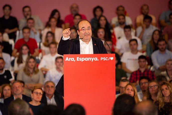 El primer secretario del PSC, Miquel Iceta, interviene en un acto político socialista, en Barcelona (Cataluña/España) a 9 de octubre de 2019.