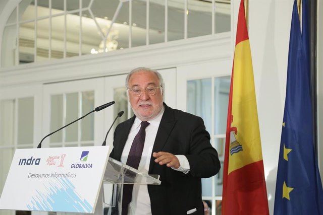El director general de la DGT, Pere Navarro, durante su intervención en un desayuno informativo organizado por Executive Forum en el Hotel Palace de Madrid.