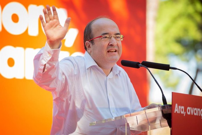 El primer secretario del PSC, Miquel Iceta, interviene en el acto político de la Fiesta de la Rosa del PSC, en Pineda de Gva (Barcelona/España) a 29 de septiembre de 2019.