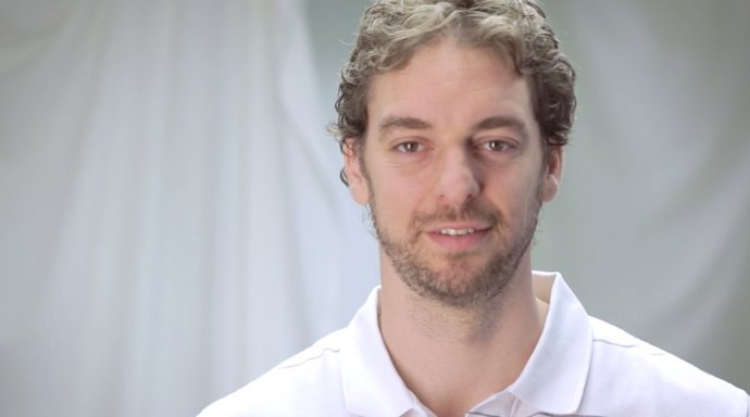 El ala-pívot español Pau Gasol en una campaña de MAPFRE