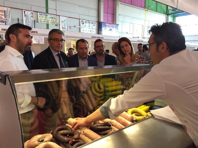 Málaga.- Salado destaca la importancia del sector agrícola y ganadero para fijar