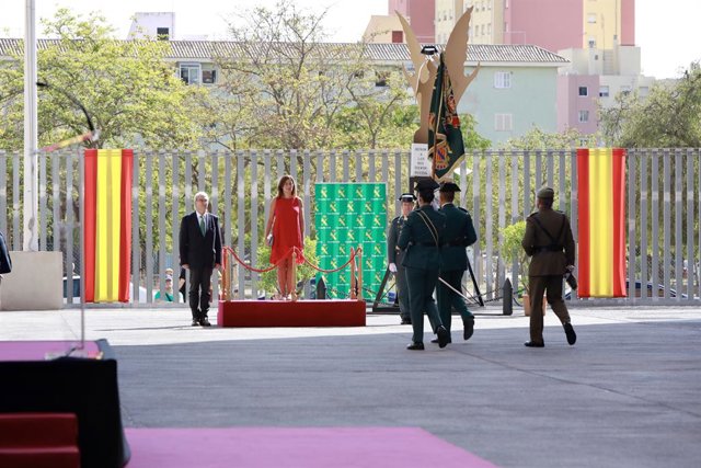 El delegat del Gobiern en funcions,, Ramón Morey, i la presidenta del Govern, Francina Armengol, en l'acte de celebració de la Patrona de la Guàrdia Civil.