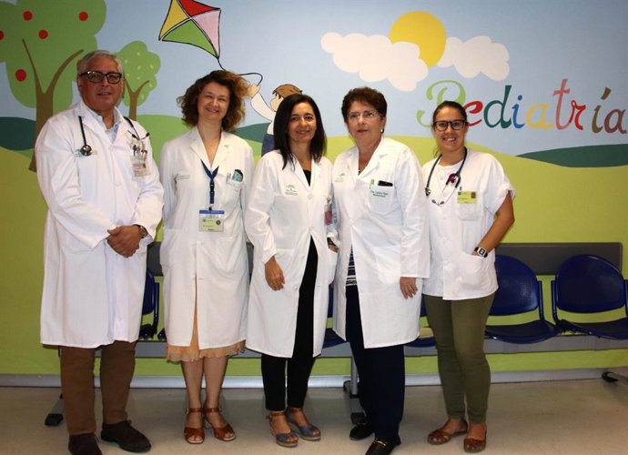 El Hospital Macarena crea la primera consulta conjunta de Reumatología Pediátrica en Sevilla