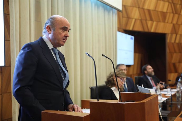 El vicepresidente del Banco Central europeo (BCE), Luis de Guindos durante su intervención en la sede del Banco de España, en Madrid, a 11 de octubre de 2019.