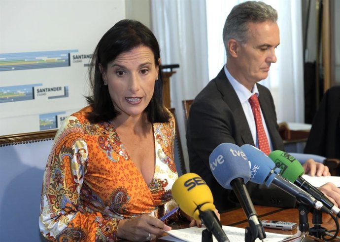 La alcaldesa en rueda de prensa